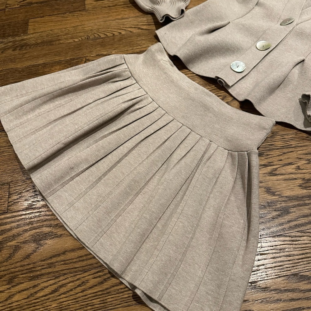 Meshki Beverly Knit Pleated Mini Skirt - Oak - Picture 5 of 7